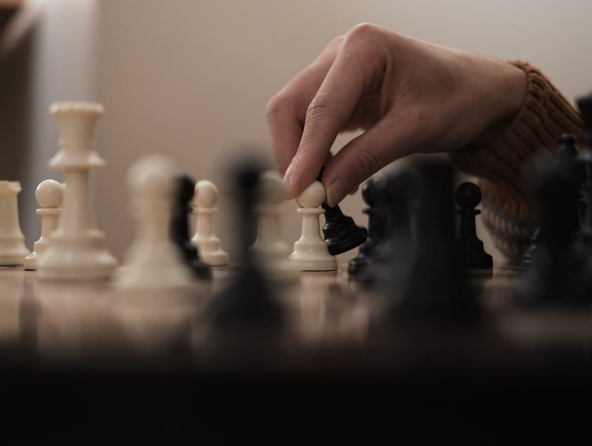 The Queen's Gambit: sacrificing a pawn to dominate the center